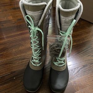 Women’s Northface tall thermoball utility boots